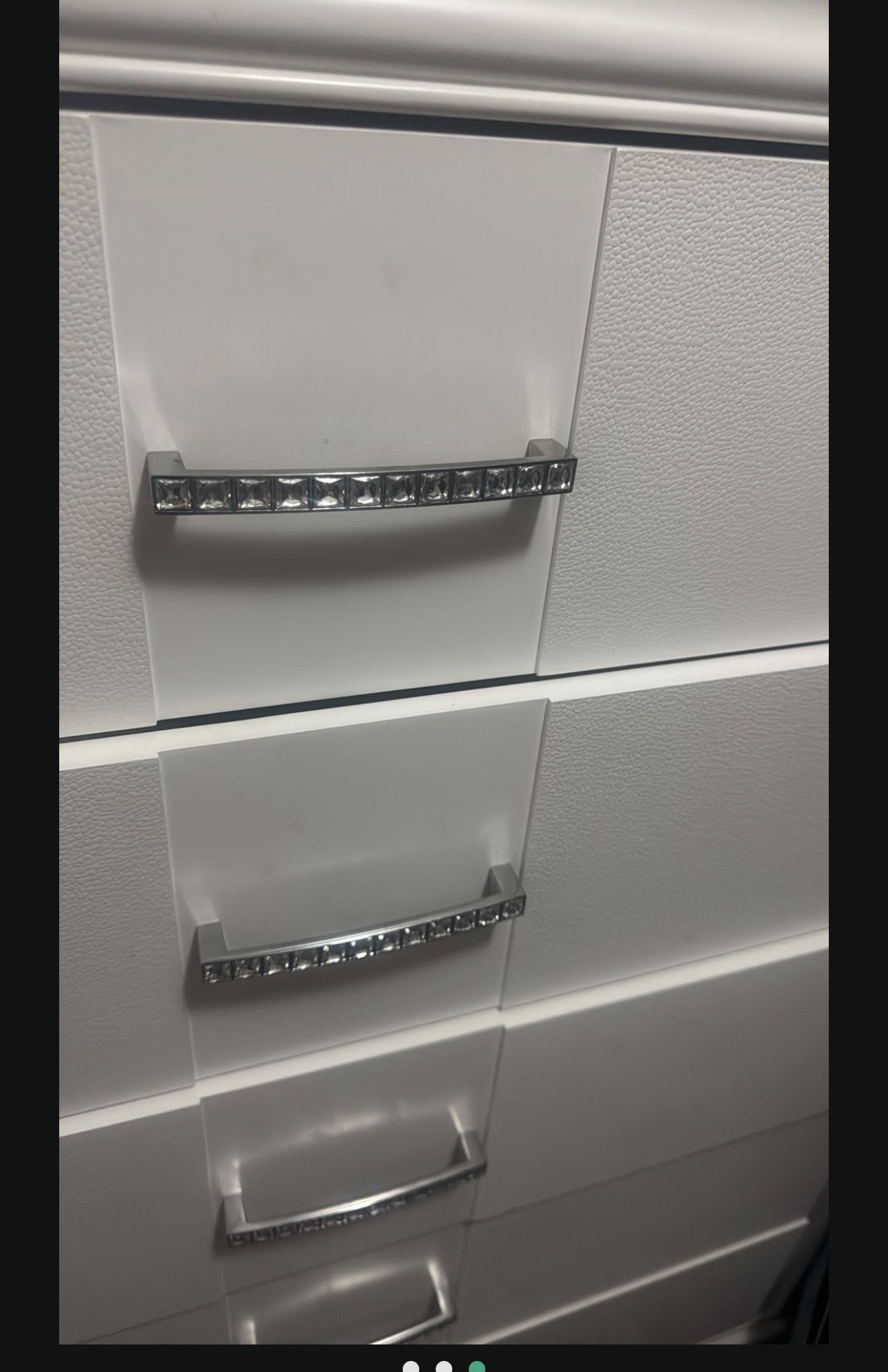 5 Drawer Rinestone Dresser