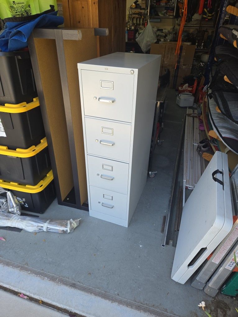 File Cabinet 4 Drawers