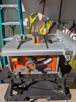 Ridgid 10" 15 Amp Table Saw