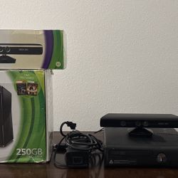 Xbox 360 250GB Bundle w/ Kinect + 2 Controllers