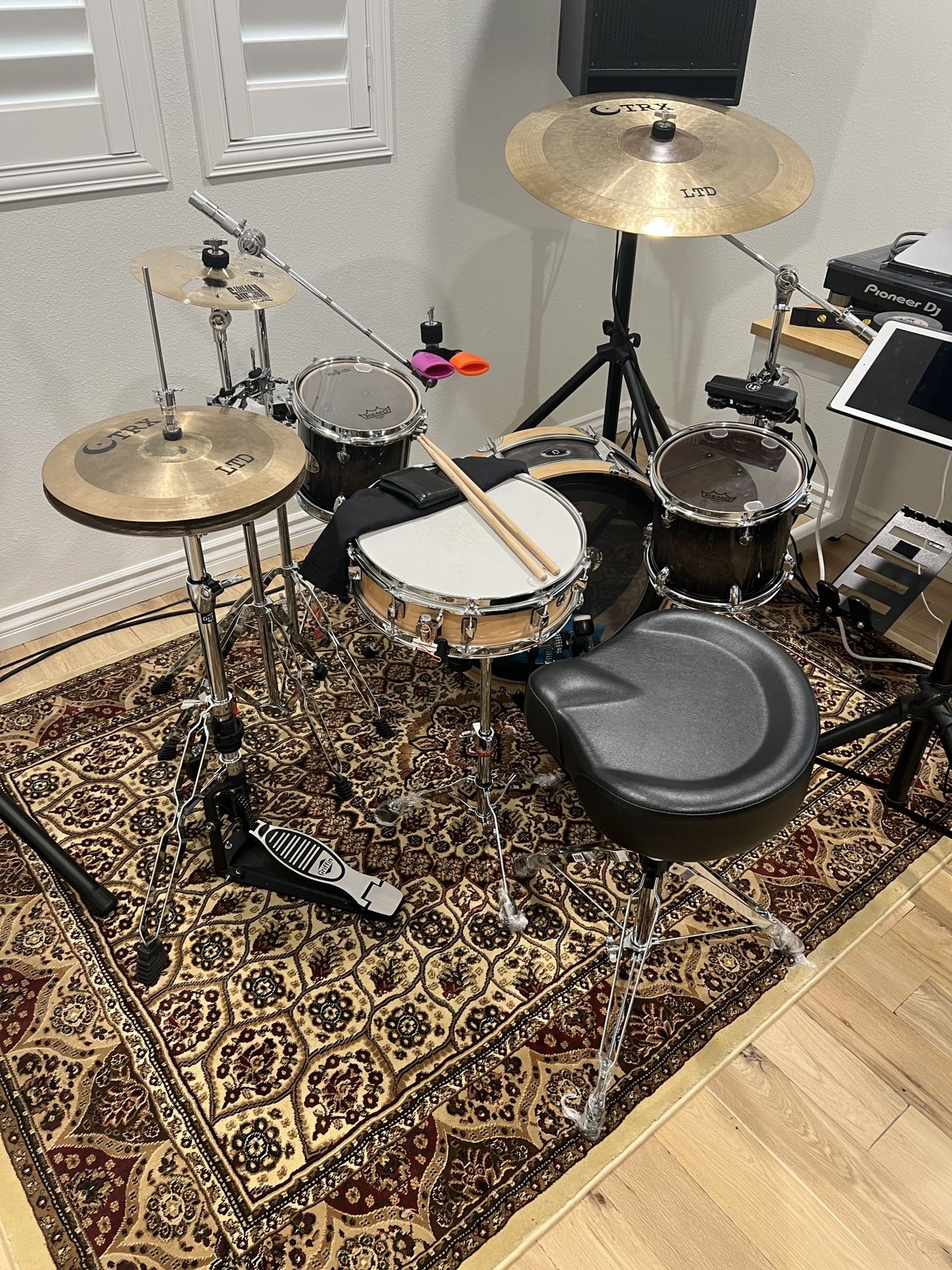 Full Drum Set Everything New