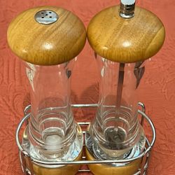 Salt Shaker & Pepper Grinder 