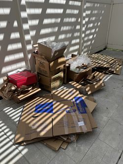 FREE MOVING BOXES AND MATERIALS
