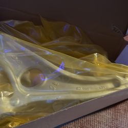 Hiunday  front right passenger side lower control arm