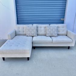 Gray L Sectional Linen Couch In Like New Condition