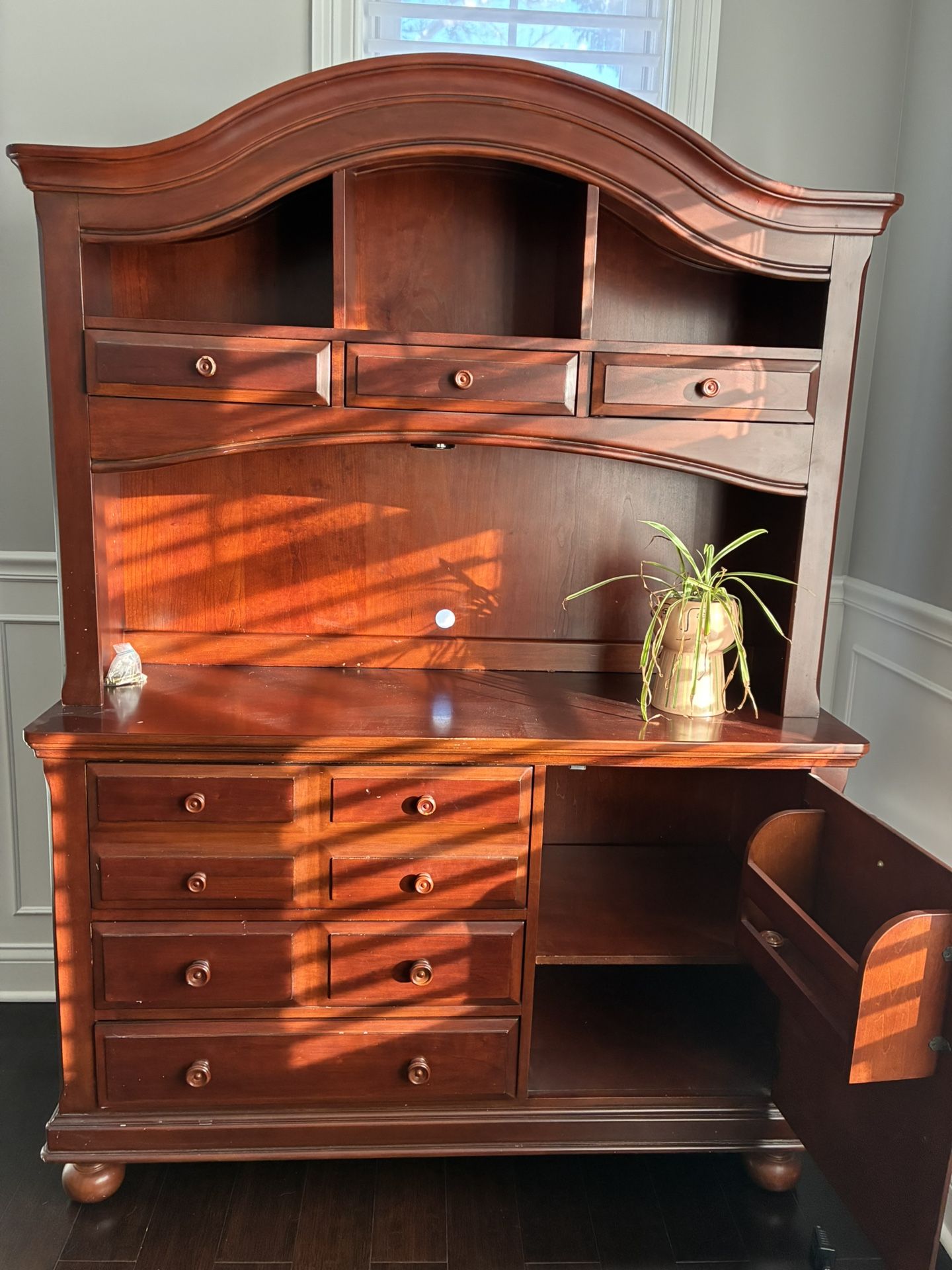 Nursery Dresser/ Changing Table / Hutch