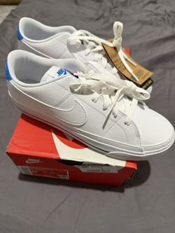 Nike Low Top Sneakers