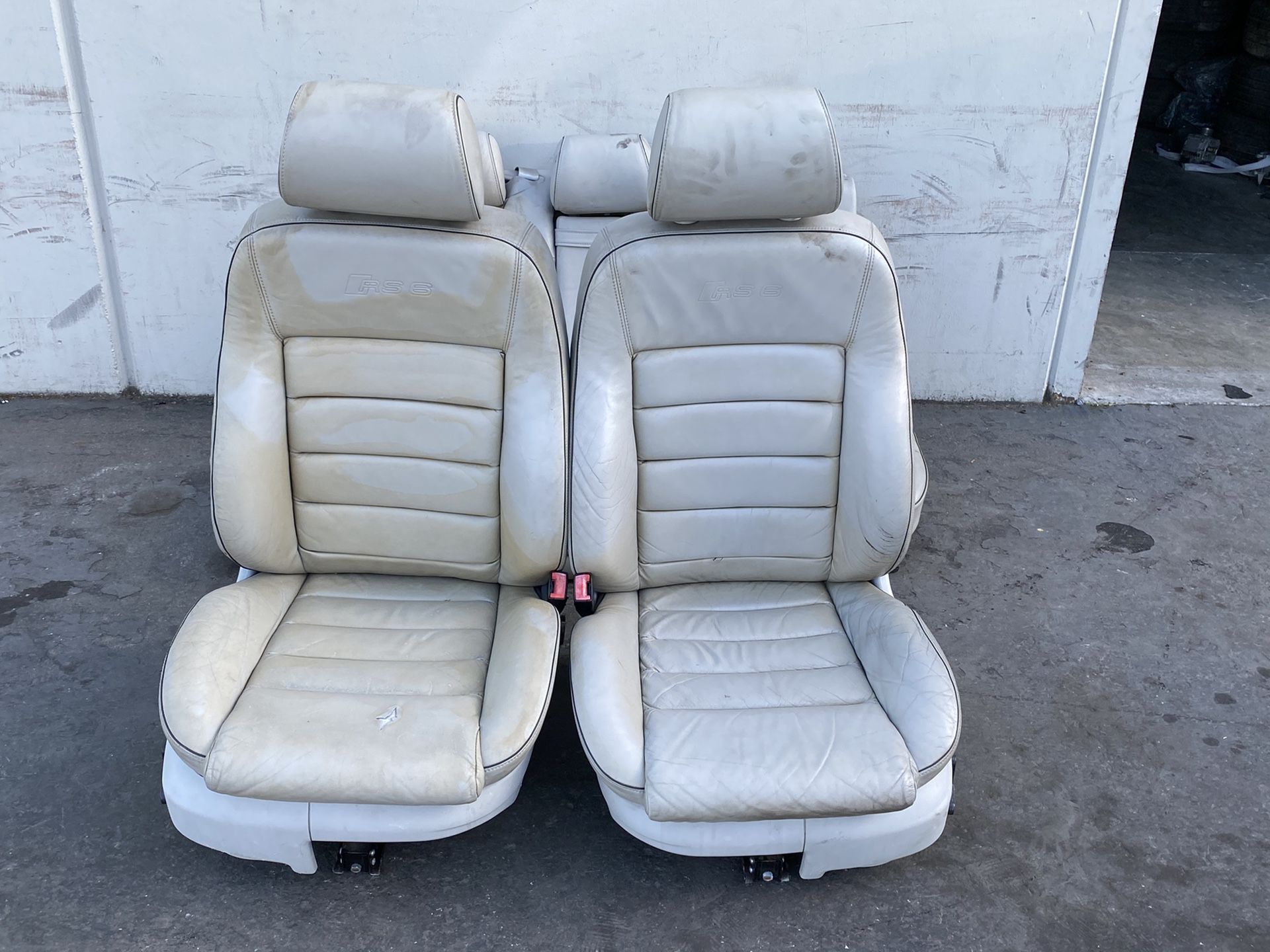Rs6 2003 seats front and rear gray