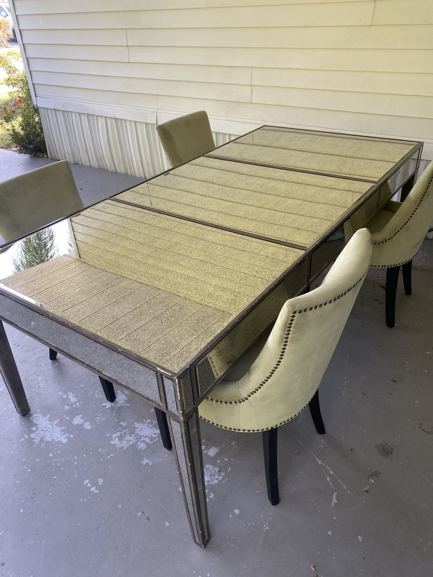 Dining Table With Chairs