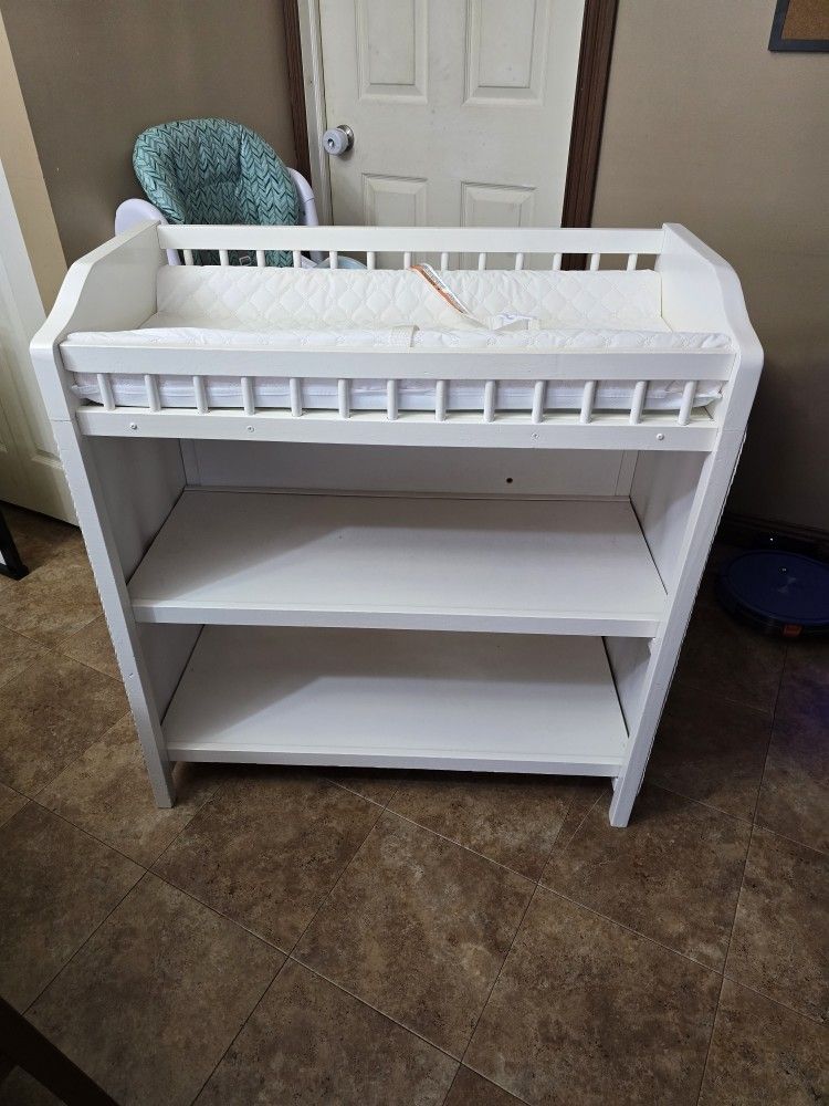 Changing Table Vintage