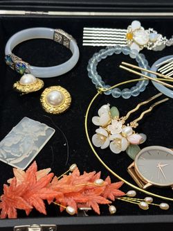 ALL FREE Asian Style Hair Wear Crystal Bracelets Watch Earring Moon Stone