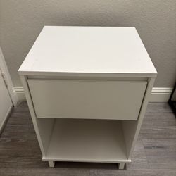 1 White Night Stand 