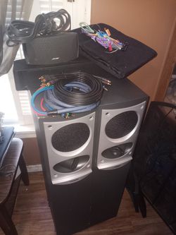Bose 701 Series 2 Floor Standing Speakers Subwoofer And Center Speaker W All Wires Plugs For In Dayton Oh Offerup