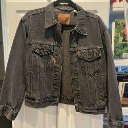 Medium Levi’s Black Wash Jean Jacket