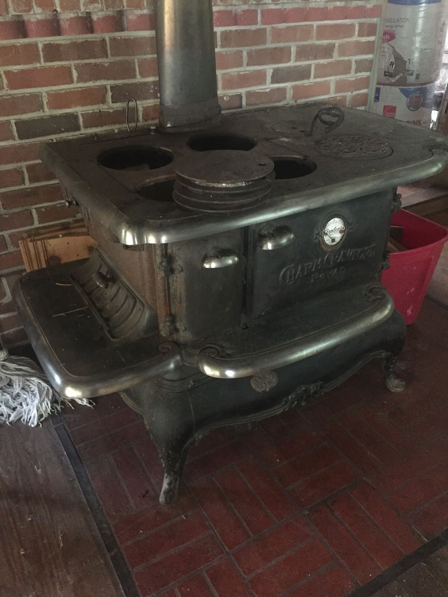 Crawford Charm Royal cast iron cook / heat stove. Wood or coal.