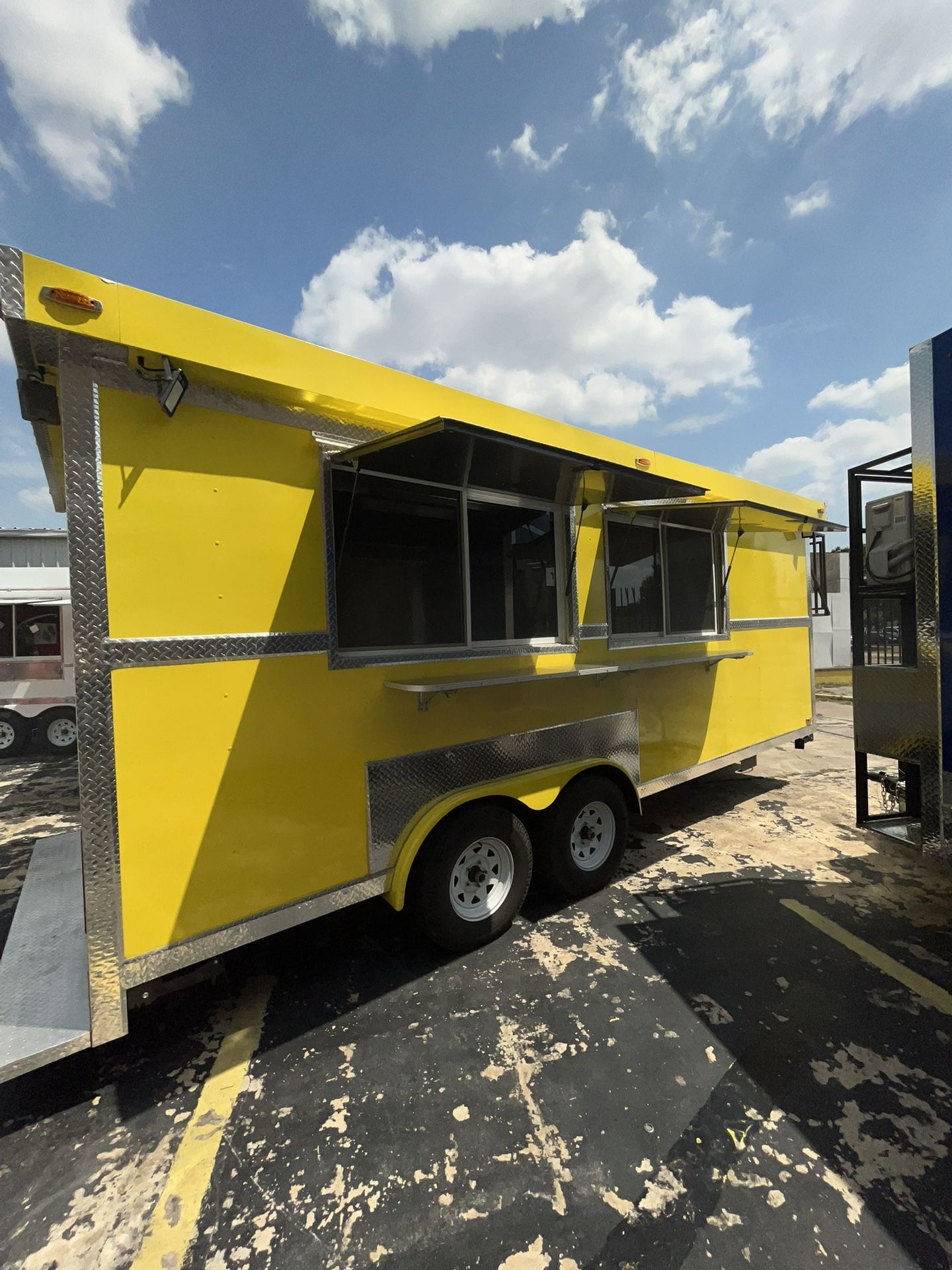 Traila de Comida de 20 pies