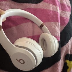 Beats Solo 4 