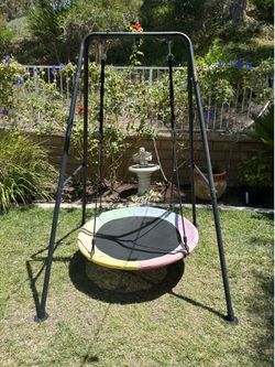Saucer Swing with Metal A-Frame Stand