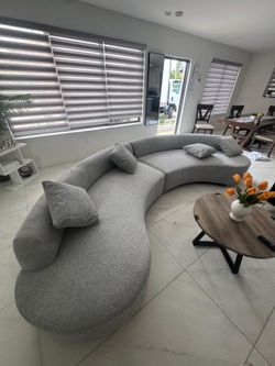 New sofa grey or beige 150”