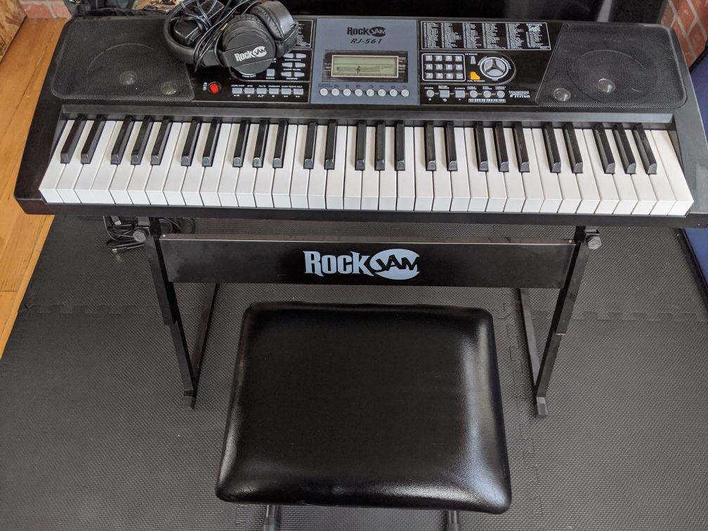 Electric Keyboard Piano (RockJam RJ561) + Microphone (Audio-Technica AT2020)