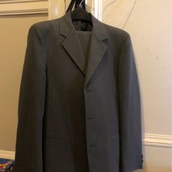 Boys Suit, Size 18 Regular, Green dog  Brand 