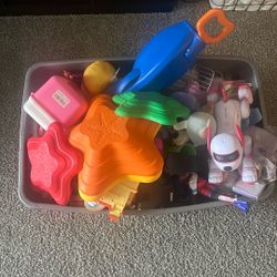 Tons Of kids Toys/Girl Toys 