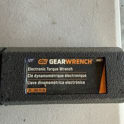 1/2” Torque Wrench 25–250 ft-lb GearWrench Electronic w/ Case