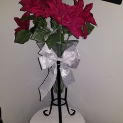 Floral design vase 