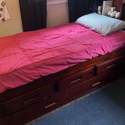 Captains Bed With Trundle And Storage Drawers