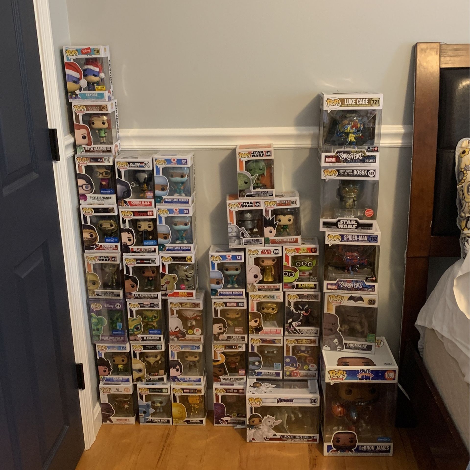 FUNKO POPS