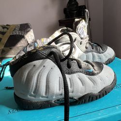 Use Nike Little Posite Ones Size 5c