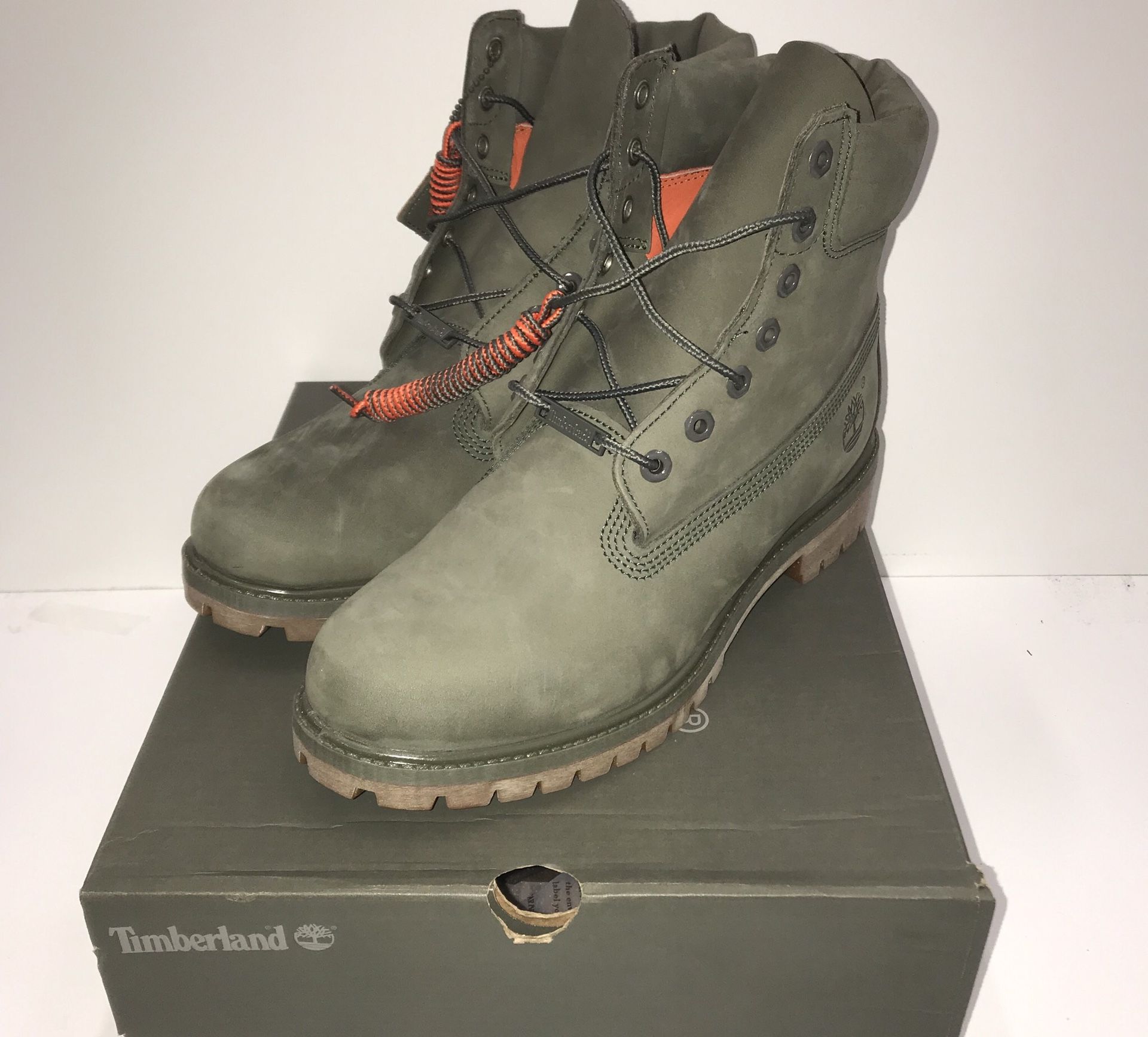 [NEW] Timberland Premium Boot Size 11 Green Nubuck