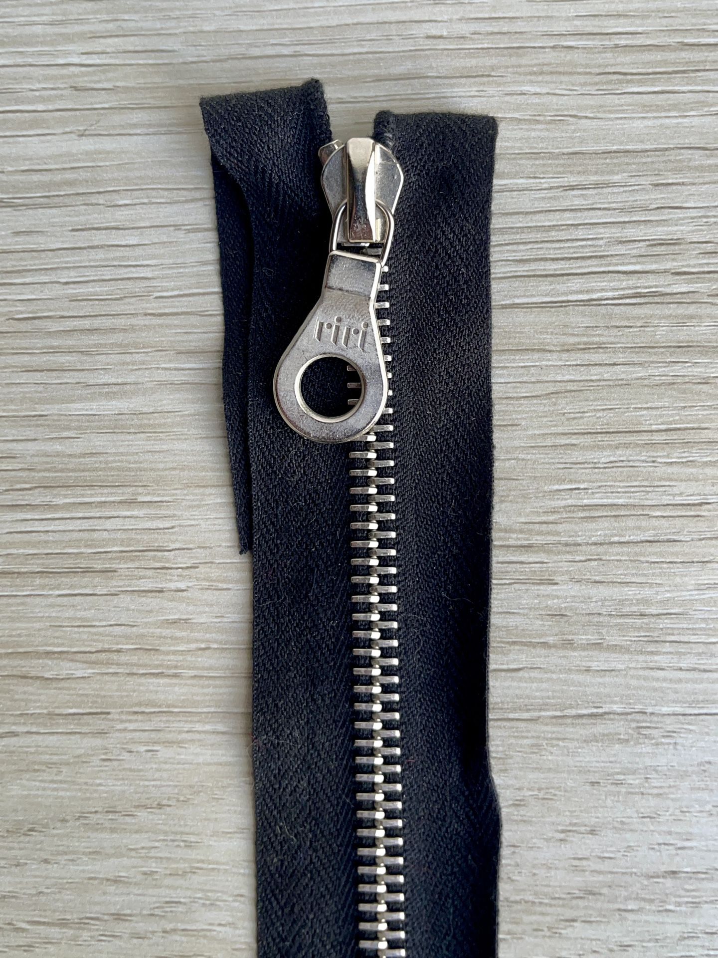 Riri Zippers 1 Pc Black With Silver 7”