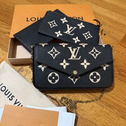 Authentic Louis Vuitton Felicia Pocchette