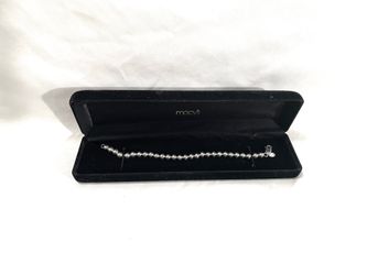 Brand new made in Italy .925 silver bead strand bracelet.