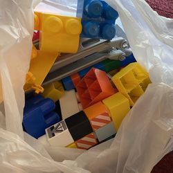 Legos For Sale: 150+ PCs