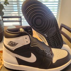 Jordan 1 High Black White 