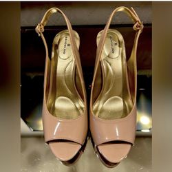 Bandolino nude peep toe