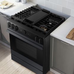 Samsung Gas Range 30in Slide-In