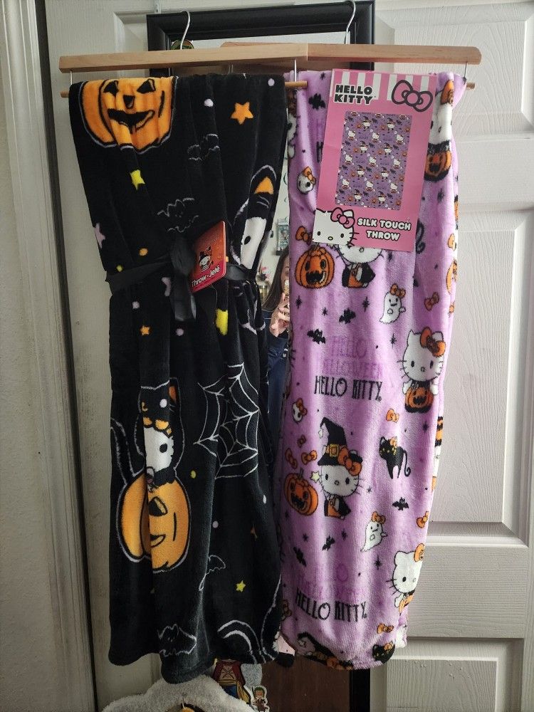Hello Kitty Halloween Blanket Bundle