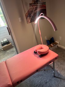 Pink table + LED light set
