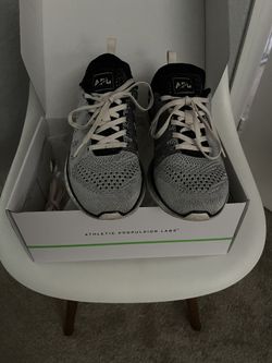 APL Women’s size 8.5