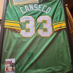 JERSEY AUTOGRAPH WITH AUTHENTICITY 