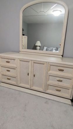 4 Piece Bedroom Set