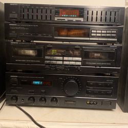ONKYO STEREO SYSTEM EQ240,T4000,TAW100,ARV400.
