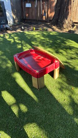 Step2 Kids Sand and Water Table