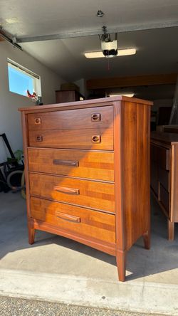 Vintage Mcm walnut Tallboy Dresser