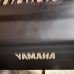 Piano Yamaha 