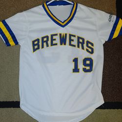 Milwaukee Brewers Baseball Jersey Number 19 Youth Size Large 