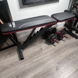 Weight Bench With Dumbbell Set